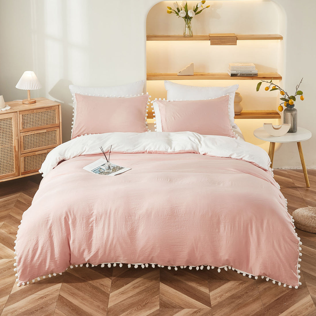 GENTLEAGU Pom Pom Princess Comforter Set – Ultra Soft Lightweight Puffy Microfiber 3-Piece Bedding Collection